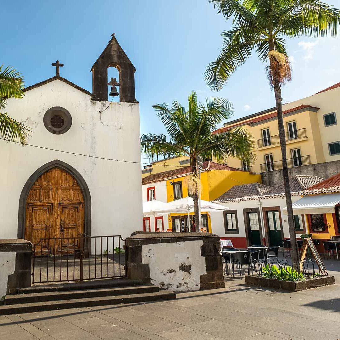capela-de-s-tiago-menor1-digital-travel-couple
